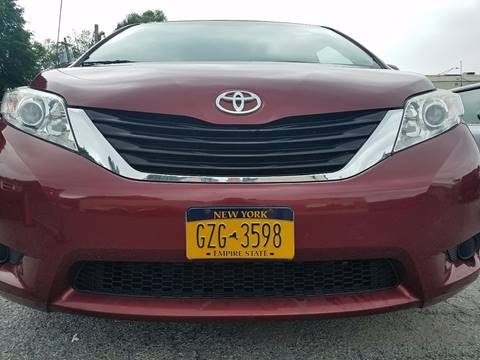 2011 Toyota Sienna for sale at CarNation AUTOBUYERS Inc. in Rockville Centre NY