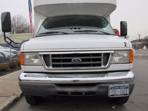2007 Ford Econoline Commercial Cutaway for sale at CarNation AUTOBUYERS Inc. in Rockville Centre NY