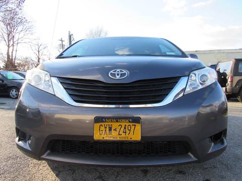 2012 Toyota Sienna for sale at CarNation AUTOBUYERS Inc. in Rockville Centre NY
