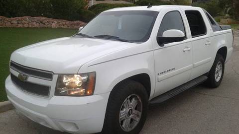 2008 Chevrolet Avalanche for sale at RENEE'S AUTO WORLD in El Paso TX