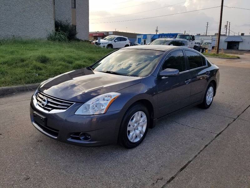 2012 Nissan Altima for sale at DFW Autohaus in Dallas TX