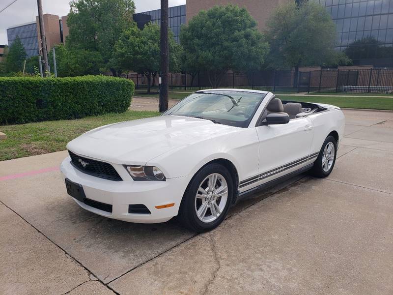 2010 Ford Mustang for sale at DFW Autohaus in Dallas TX