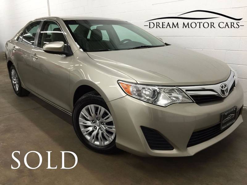 2014 Toyota Camry for sale at Dream Motor Cars in Arlington Heights IL