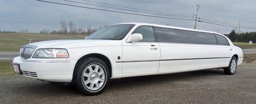 2007 Lincoln Town Car for sale at BSTMotorsales.com in Bellefontaine OH
