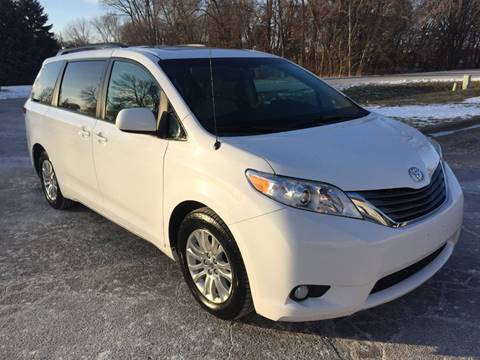 2014 Toyota Sienna for sale at METRO AUTO SALES LLC in Blaine MN