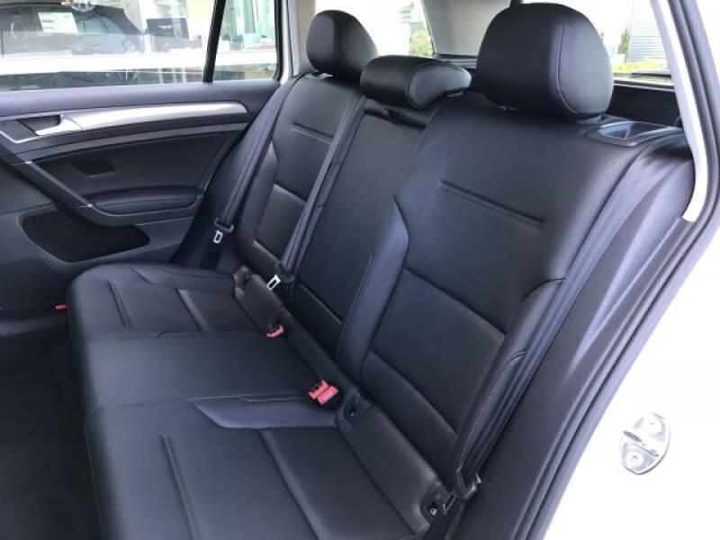 2019 Volkswagen Golf Alltrack (image 9)
