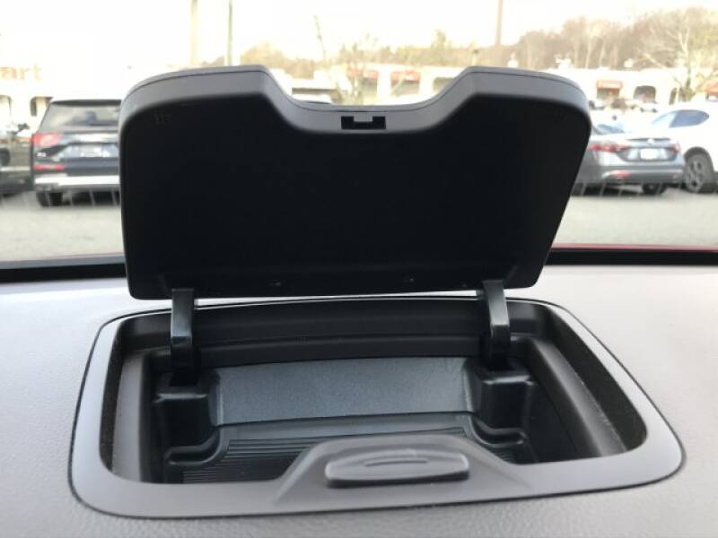 2017 Hyundai Santa Fe Sport 2.4L (image 24)