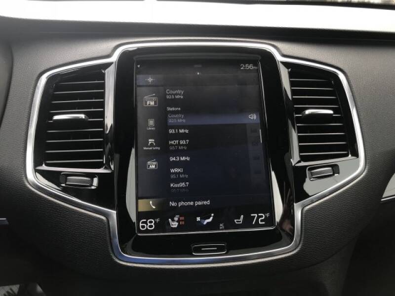 2018 Volvo XC90 T6 Momentum (image 19)
