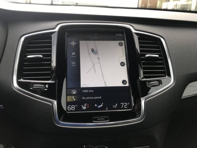 2018 Volvo XC90 T6 Momentum (image 22)