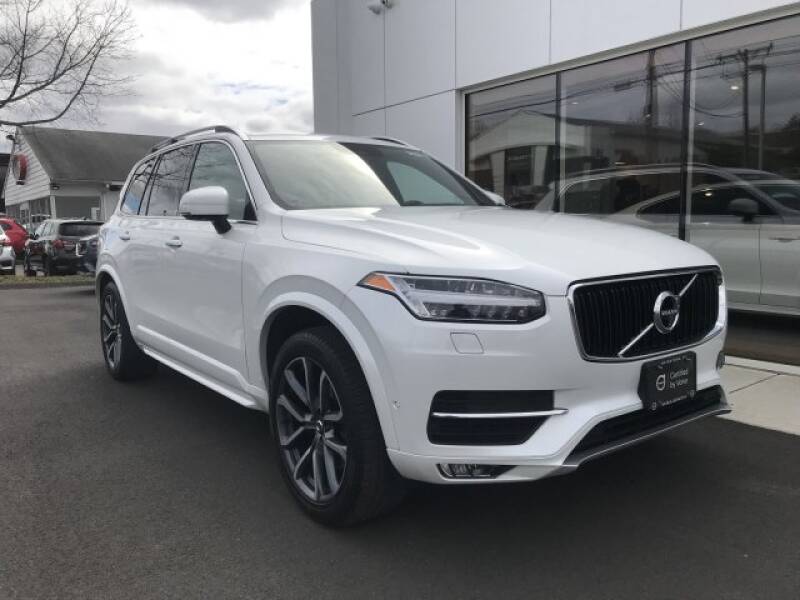 2018 Volvo XC90 T6 Momentum (image 1)