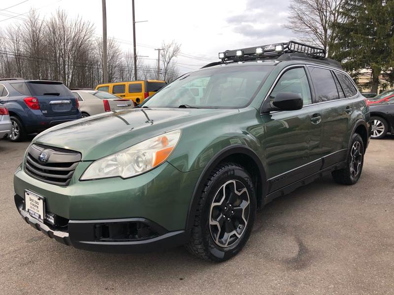 2011 Subaru Outback 3.6R Premium (image 2)