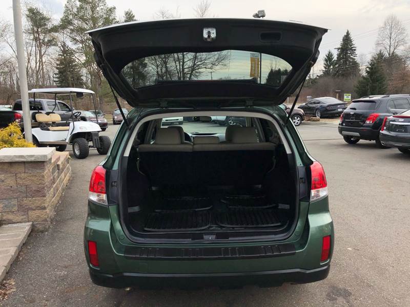 2011 Subaru Outback 3.6R Premium (image 6)