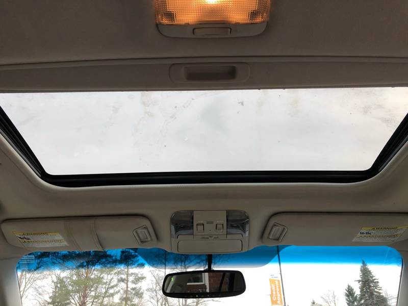 2011 Subaru Outback 3.6R Premium (image 34)