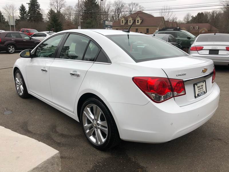 2011 Chevrolet Cruze LTZ (image 4)
