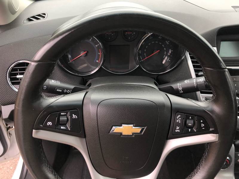 2011 Chevrolet Cruze LTZ (image 19)