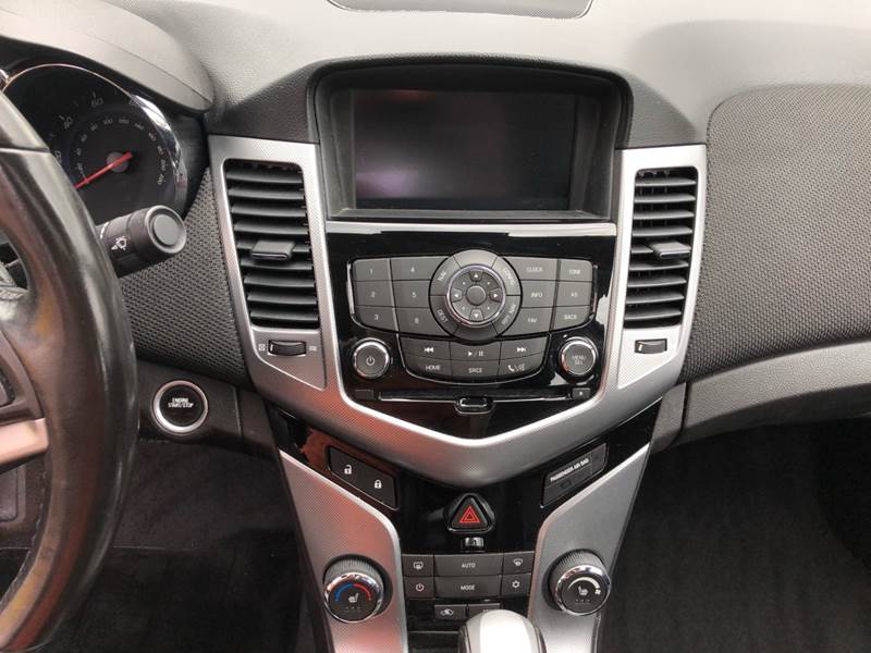 2012 Chevrolet Cruze LTZ (image 22)