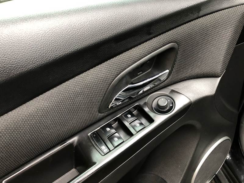 2012 Chevrolet Cruze LTZ (image 25)