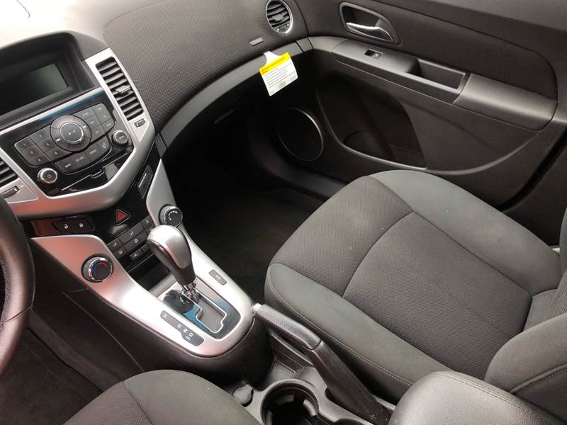 2011 Chevrolet Cruze ECO (image 20)