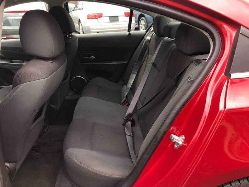 2011 Chevrolet Cruze ECO (image 24)