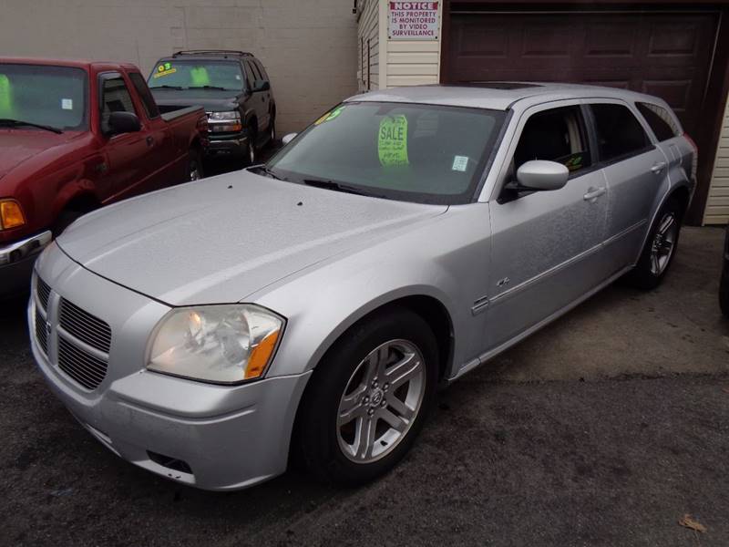 2005 Dodge Magnum for sale at Aspen Auto Sales in Wayne MI
