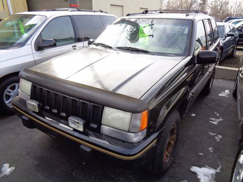 1995 Jeep Grand Cherokee for sale at Aspen Auto Sales in Wayne MI