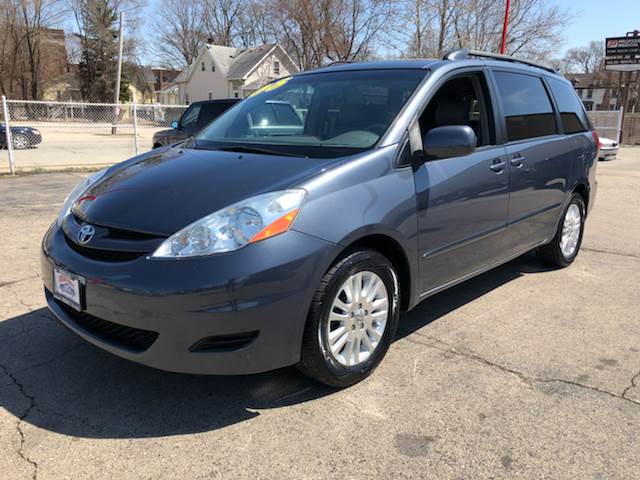 2008 Toyota Sienna for sale at Bibian Brothers Auto Sales & Service in Joliet IL