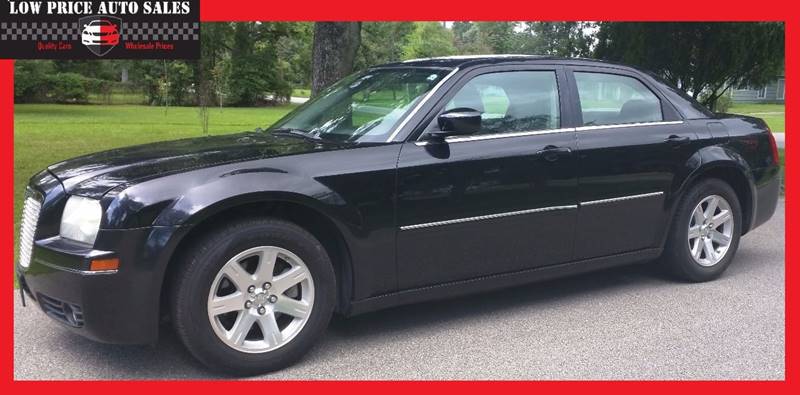 2006 Chrysler 300 for sale at Low Price Autos in Beaumont TX