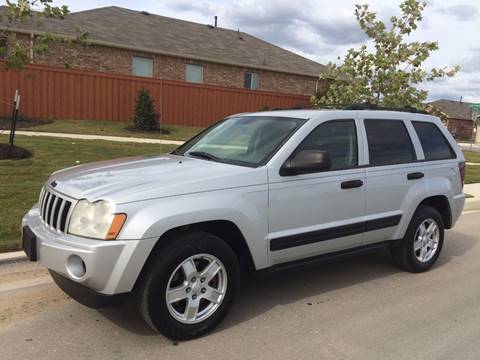 2005 Jeep Grand Cherokee for sale at JACOB'S AUTO SALES in Kyle TX