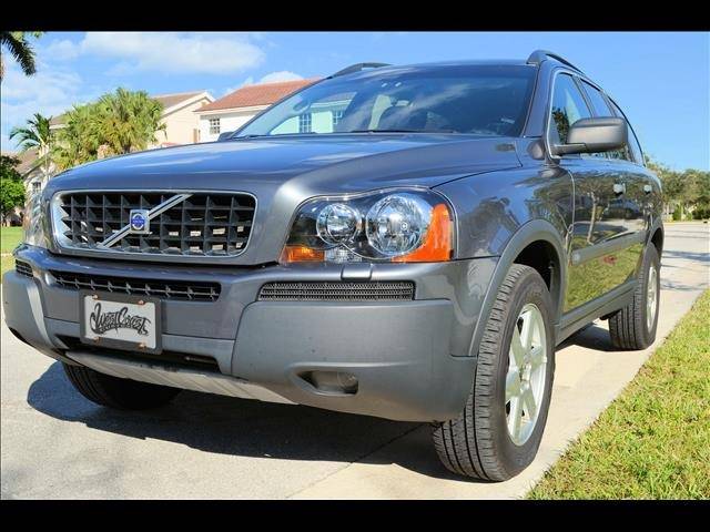 2006 Volvo XC90 for sale at M.D.V. INTERNATIONAL AUTO CORP in Fort Lauderdale FL