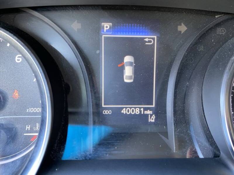 2018 Toyota Camry SE (image 21)