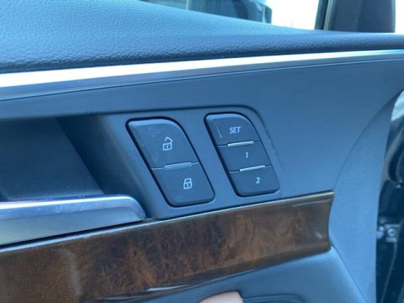 2017 Audi A4 2.0T quattro Premium Plus (image 35)
