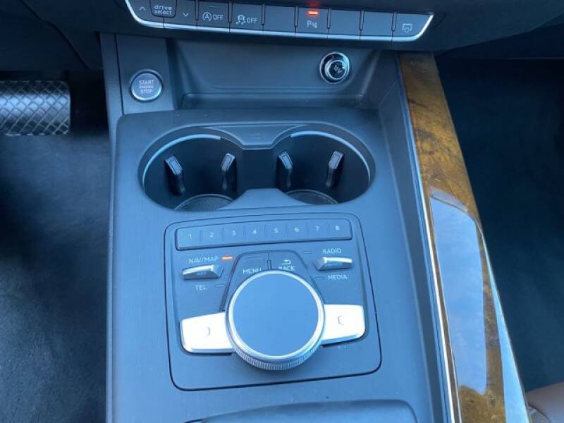 2017 Audi A4 2.0T quattro Premium Plus (image 28)