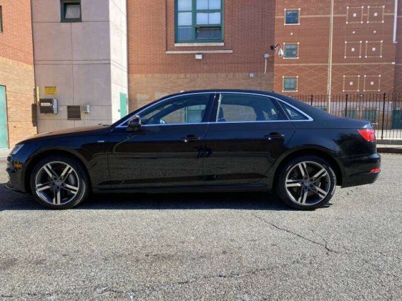 2017 Audi A4 2.0T quattro Premium Plus (image 7)
