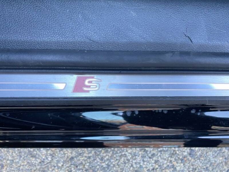 2017 Audi A4 2.0T quattro Premium Plus (image 37)