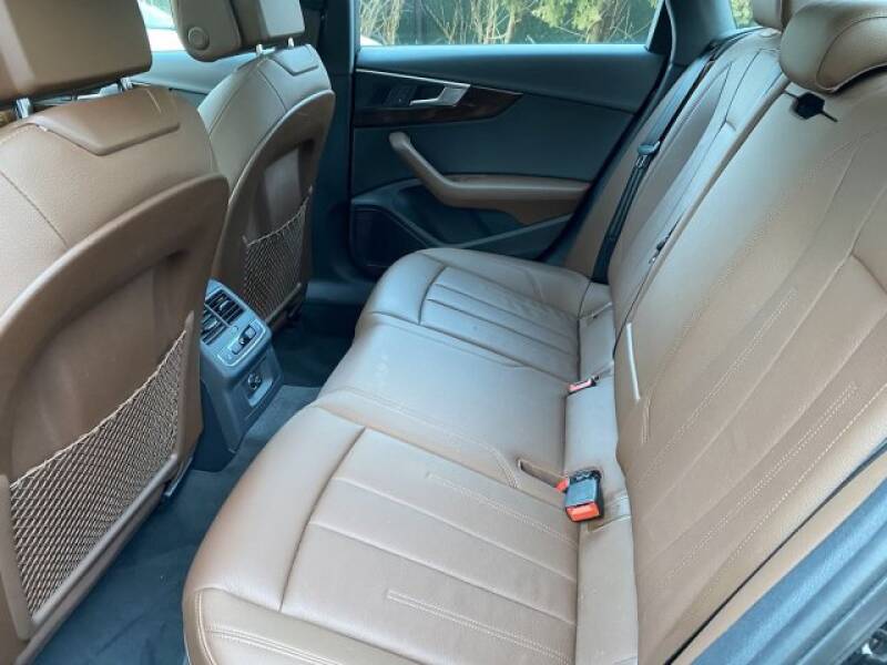 2017 Audi A4 2.0T quattro Premium Plus (image 40)