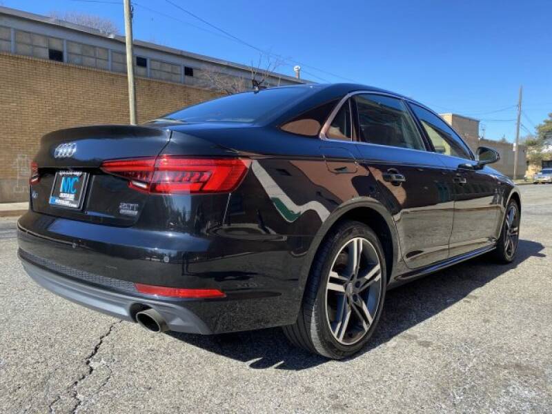 2017 Audi A4 2.0T quattro Premium Plus (image 10)