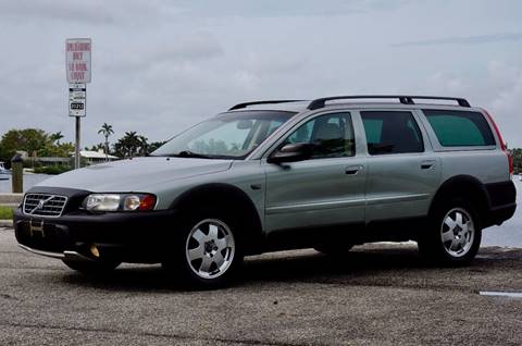 2004 Volvo XC70 for sale at Team Auto US in Hollywood FL