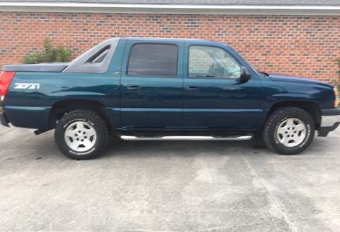 2006 Chevrolet Avalanche for sale at Greg Faulk Auto Sales Llc in Conway SC