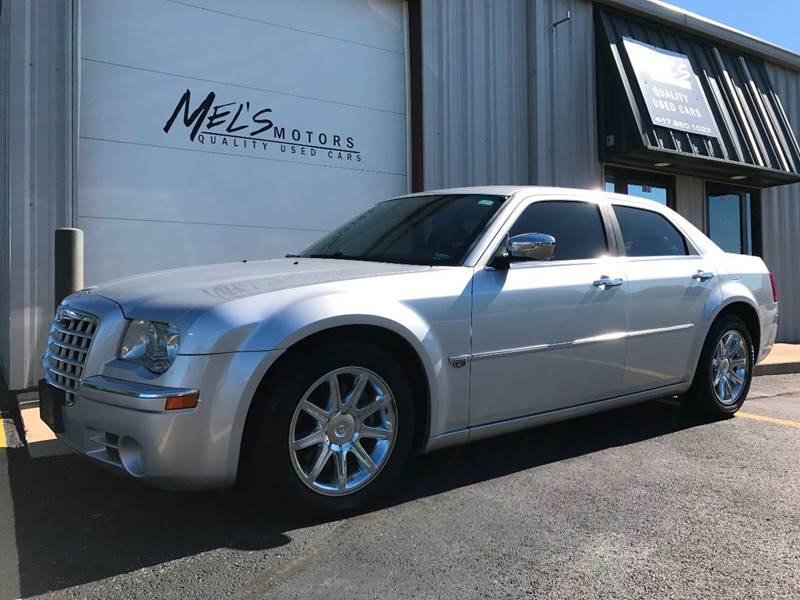 2006 Chrysler 300 for sale at Mel's Motors in Ozark MO