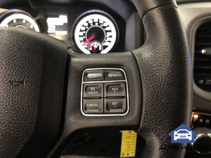 2015 RAM Ram Pickup 1500 Tradesman (image 12)
