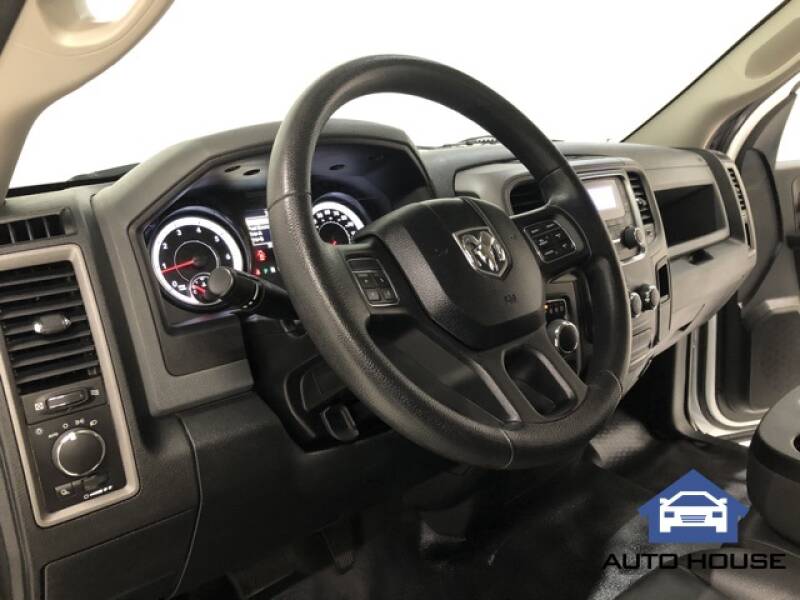 2015 RAM Ram Pickup 1500 Tradesman (image 9)