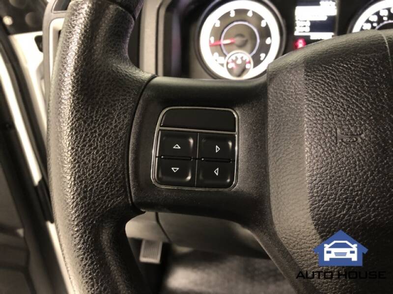 2015 RAM Ram Pickup 1500 Tradesman (image 11)