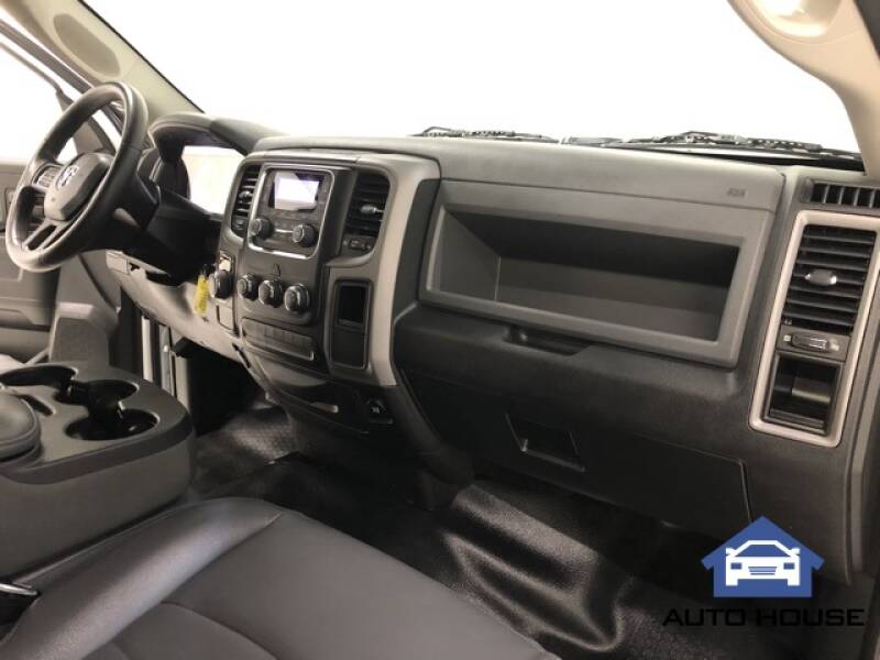 2015 RAM Ram Pickup 1500 Tradesman (image 24)
