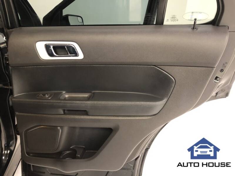 2015 Ford Explorer Limited (image 31)