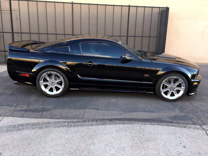 2007 Ford Mustang GT Deluxe photo 2