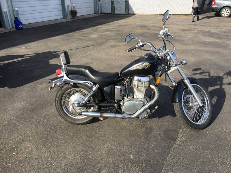 1999 Suzuki Boulevard