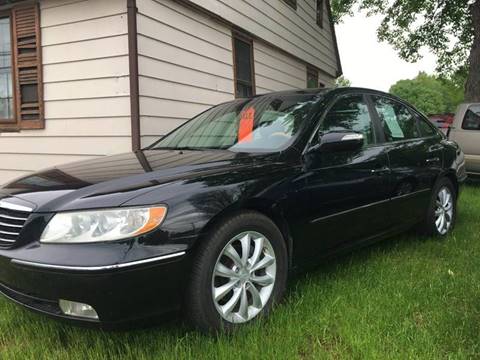2008 Hyundai Azera for sale at MILLDALE AUTO SALES in Portland CT