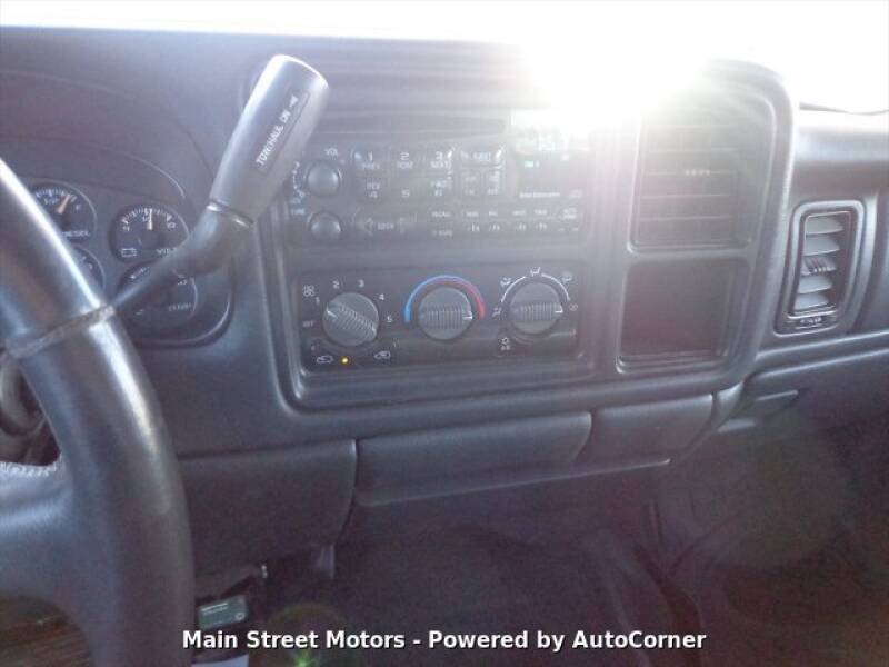 2001 Chevrolet Silverado 2500HD (image 12)