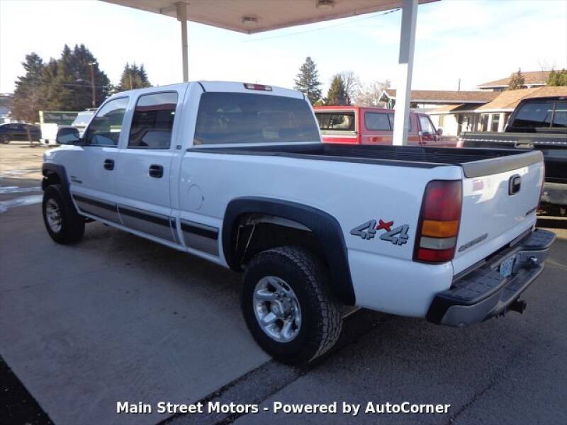2001 Chevrolet Silverado 2500HD (image 2)