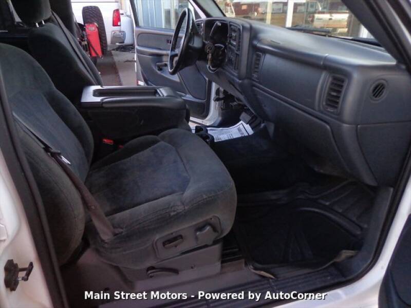 2001 Chevrolet Silverado 2500HD (image 10)